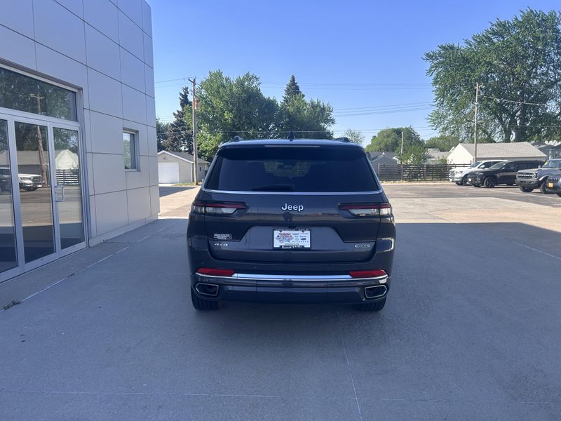 2023 Jeep Grand Cherokee L OverlandImage 7