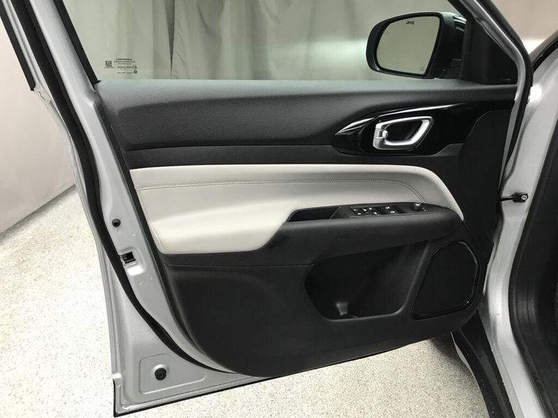 New 2026 Jeep Compass Limited 4x4Image 3