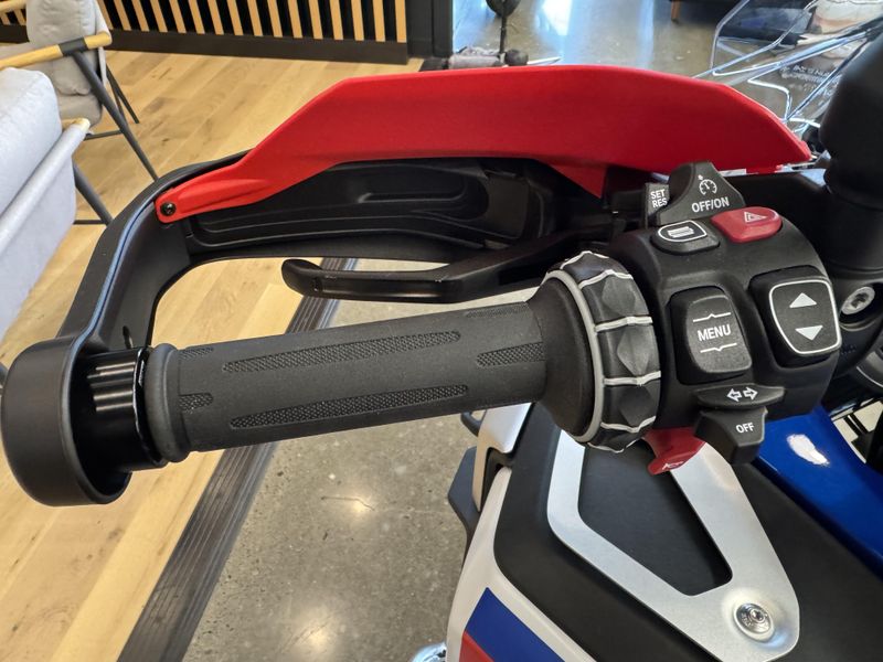 2025 BMW R 1300 GS Adventure - TROPHY - RACING BLUE METALLIC 