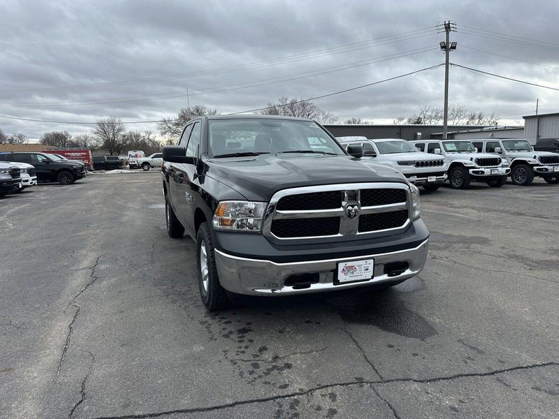 2023 RAM 1500 Classic SSVImage 2