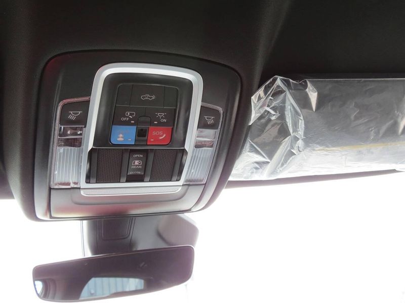 New 2027 RAM 1500 Big Horn Crew Cab 4x4 5