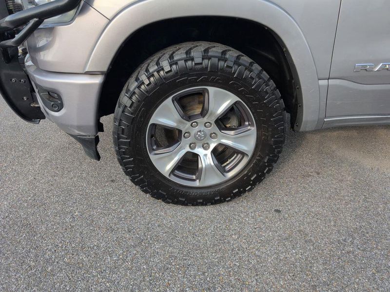 2022 RAM 1500 LaramieImage 9