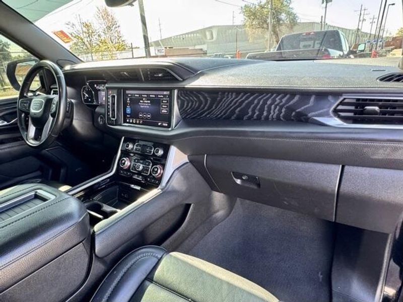 Used 2021 GMC Yukon DenaliImage 15