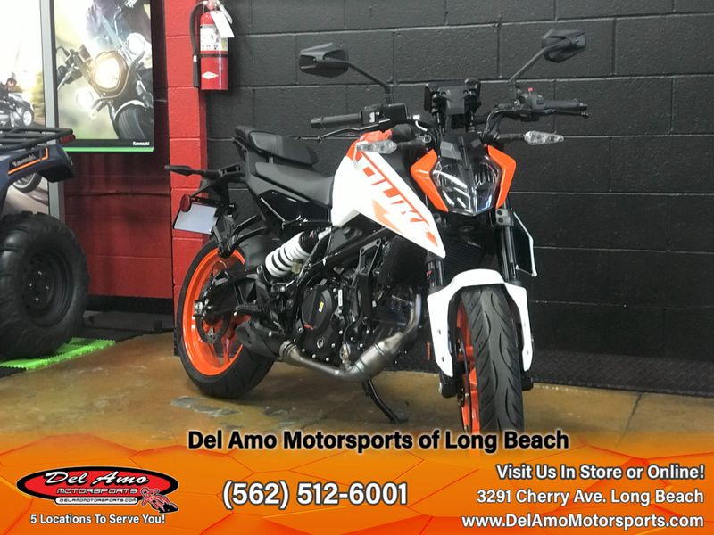 2024 KTM 250 DUKE Image 11