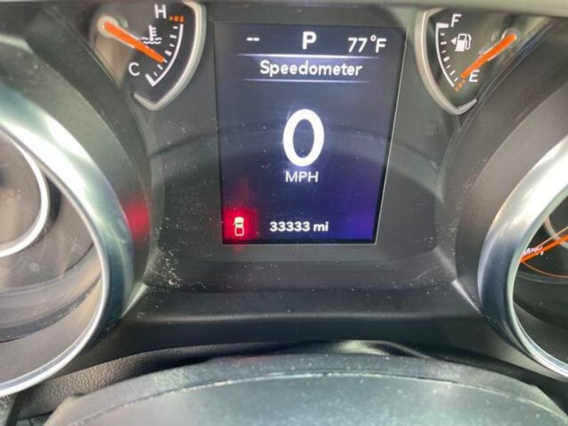 2022 Jeep Gladiator Sport photo 3