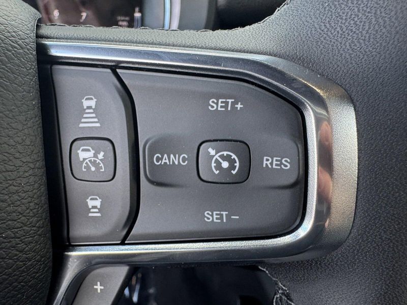 2025 RAM 1500 LaramieImage 17