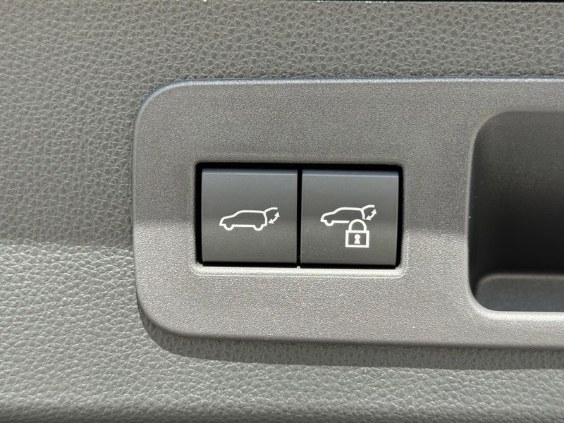 New 2026 Lexus LX 700h LuxuryImage 14