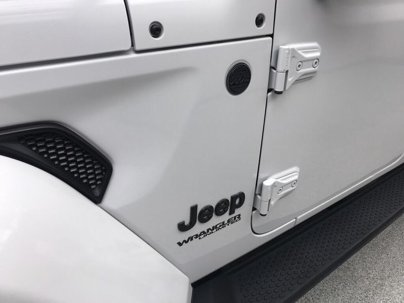 Used 2022 Jeep Wrangler Unlimited High AltitudeImage 7