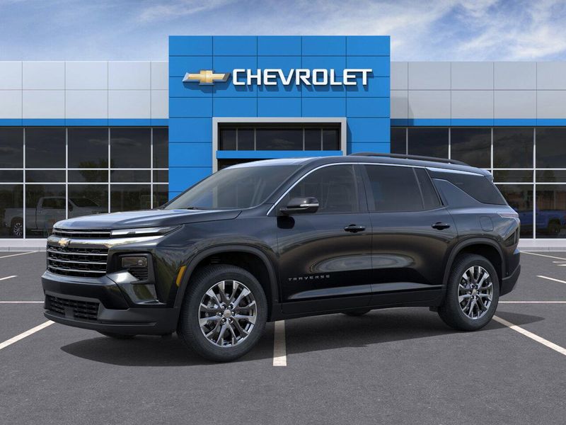 New 2026 Chevrolet Traverse FWD LTImage 2