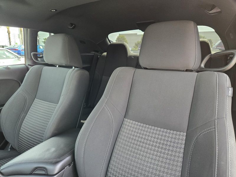 Used 2019 Dodge Challenger SXT RWD