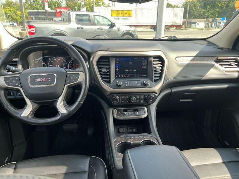 2020 GMC Acadia Denali