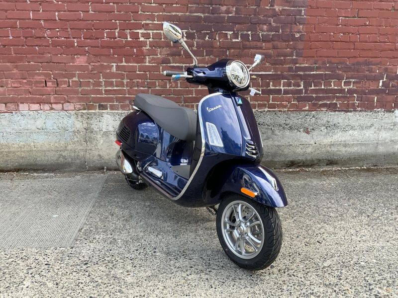 New 2027 Vespa GTS 310 