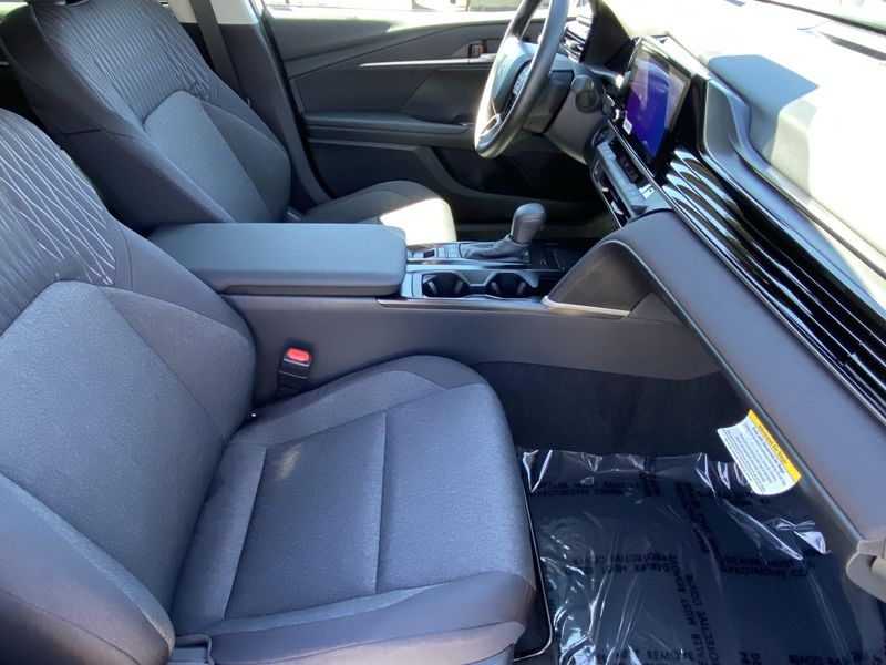 New 2025 Toyota Camry LEImage 10