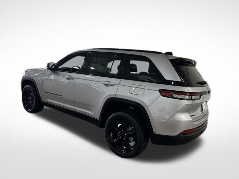 2025 Jeep Grand Cherokee Limited 4x4