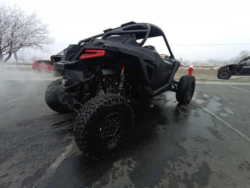 2025 Polaris RZR PRO R ULT 