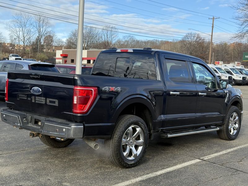 2022 Ford F-150 XLT photo 2