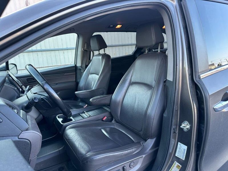 2019 Honda Odyssey EX-L photo 10