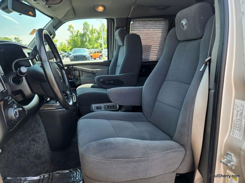 Used 2019 Chevrolet Express 2500 Image 20