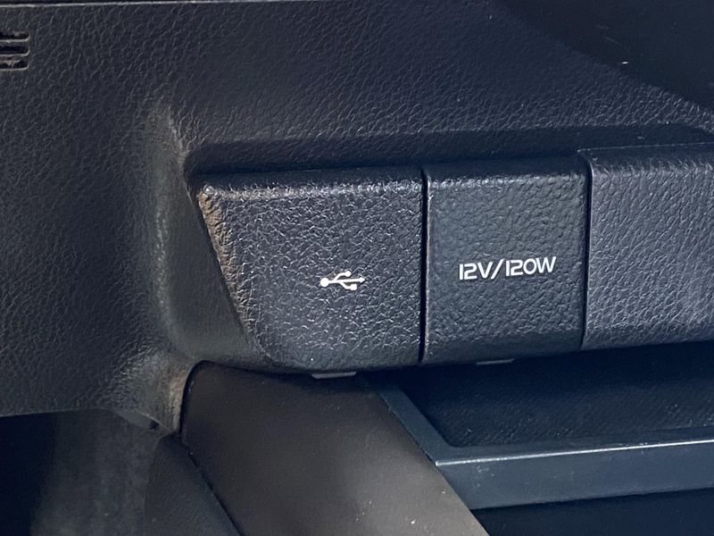 Used 2022 Toyota Camry SEImage 21