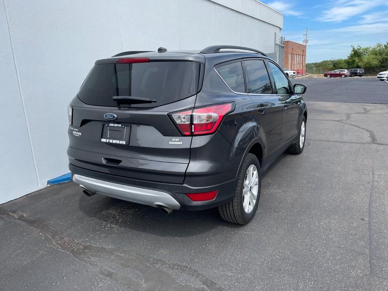 2018 Ford Escape SE photo 5