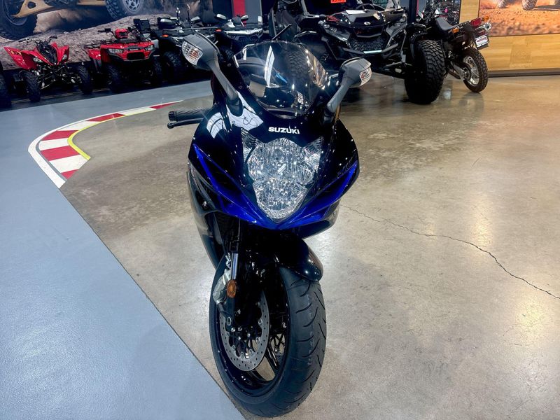 New 2027 Suzuki GSX-R600 Image 12