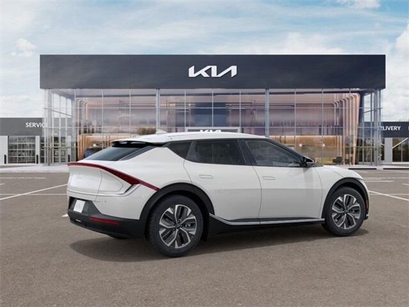 2024 Kia EV6 LightImage 6