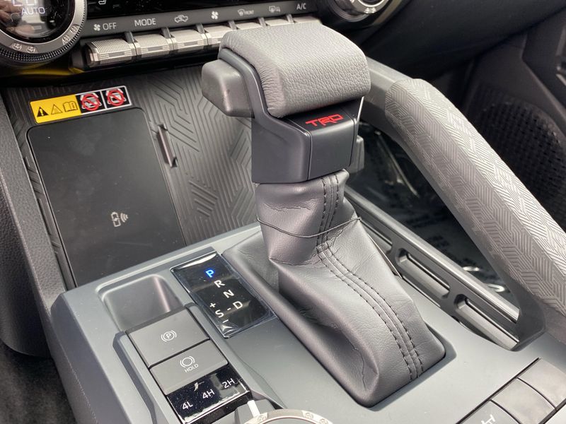 2025 Toyota Tacoma TRD Off RoadImage 18