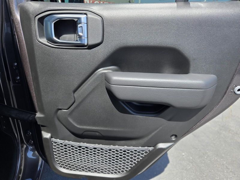 New 2026 Jeep Wrangler 4-door 85th Anniversary Edition