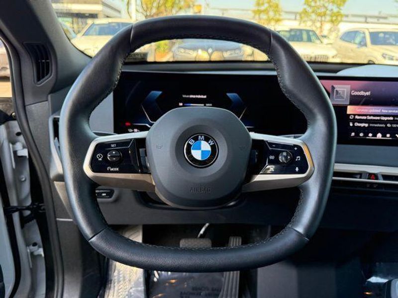Used 2026 BMW iX xDrive60Image 24