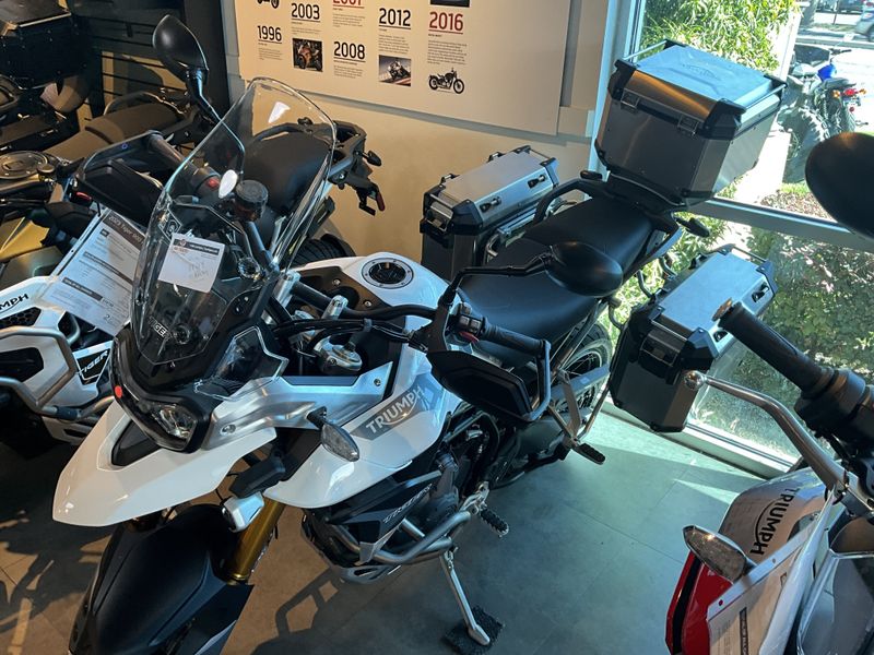 2023 Triumph TIGER 900 RALLY PRO in a PURE WHITE exterior color. BMW Motorcycles of Modesto 209-524-2955 bmwmotorcyclesofmodesto.com 