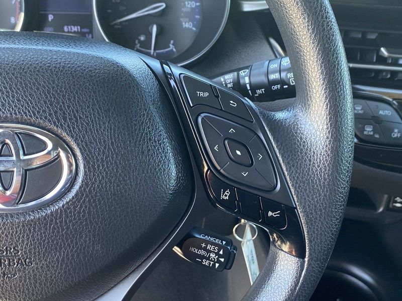 2019 Toyota C-HR LEImage 27