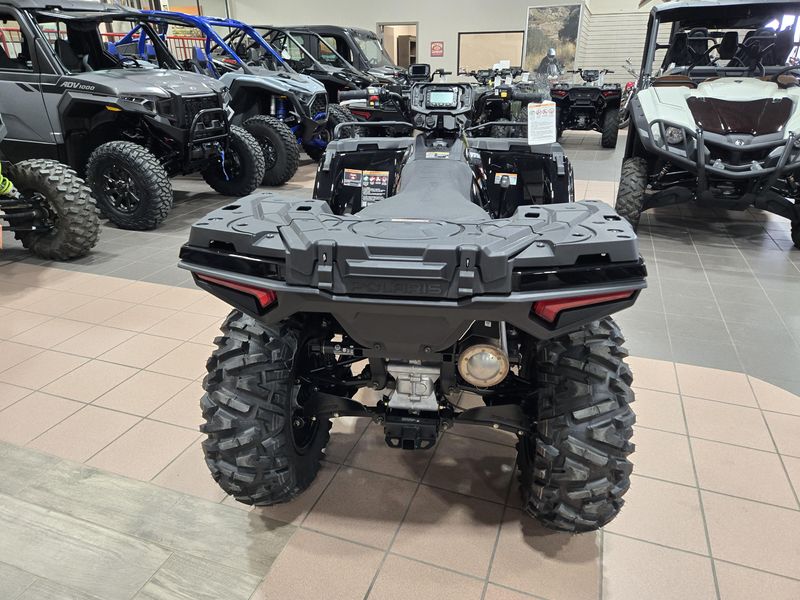 New 2025 Polaris SPORTSMAN 570 TRAIL ONYX BLACK Image 14