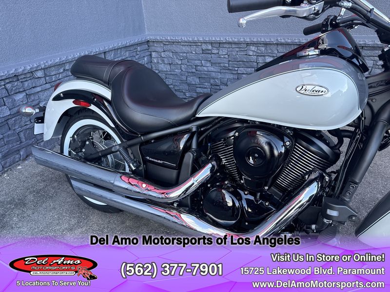 2024 Kawasaki VULCAN 900 CLASSICImage 6