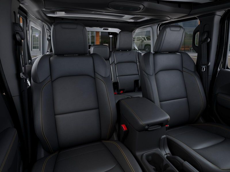New 2026 Jeep Wrangler 4-door SaharaImage 42