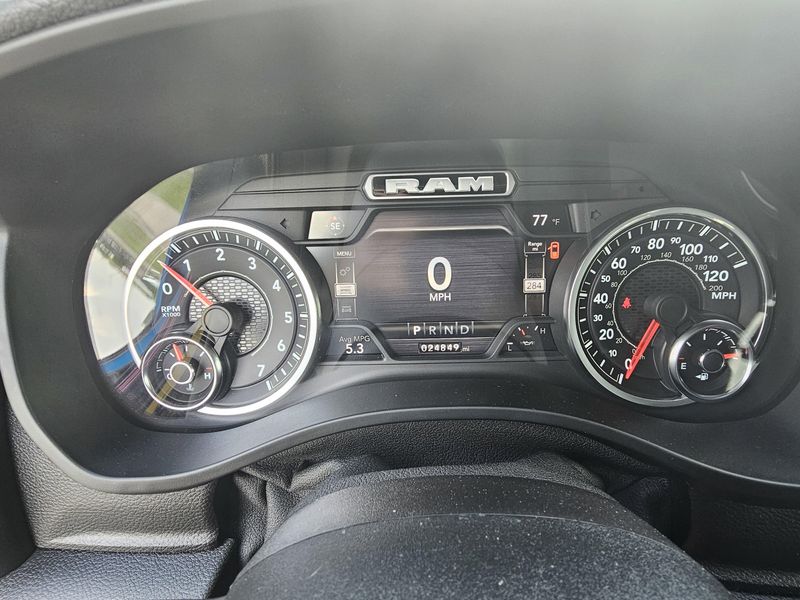 2022 RAM 1500 LaramieImage 16