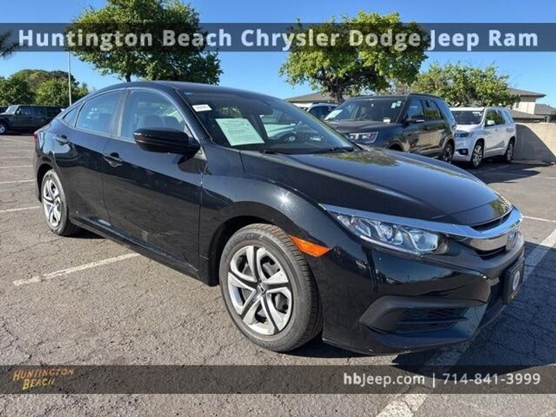 2018 Honda Civic LXImage 3