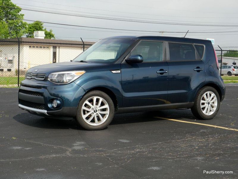 2017 Kia Soul +Image 7