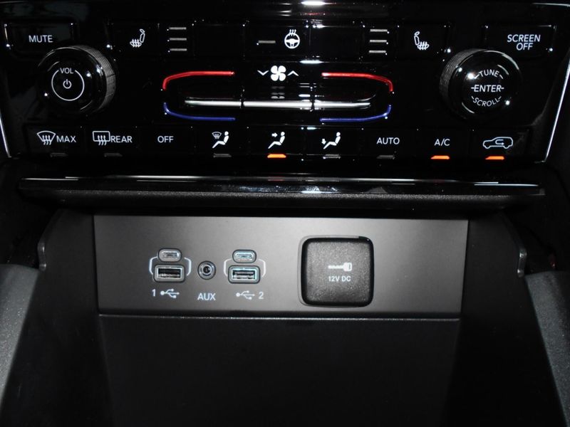 2025 Jeep Grand Cherokee L Limited 4x4Image 16