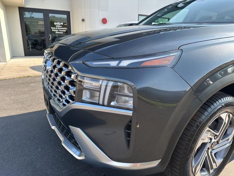 Used 2022 Hyundai Santa Fe SELImage 10