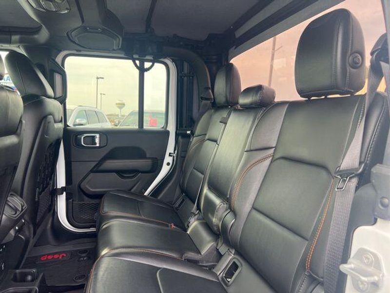 2022 Jeep Gladiator MojaveImage 14