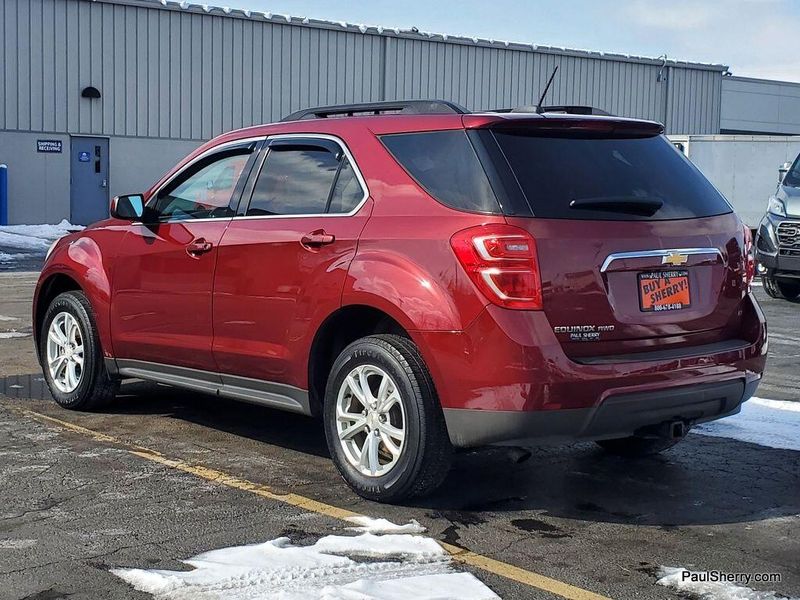 2017 Chevrolet Equinox LTImage 8