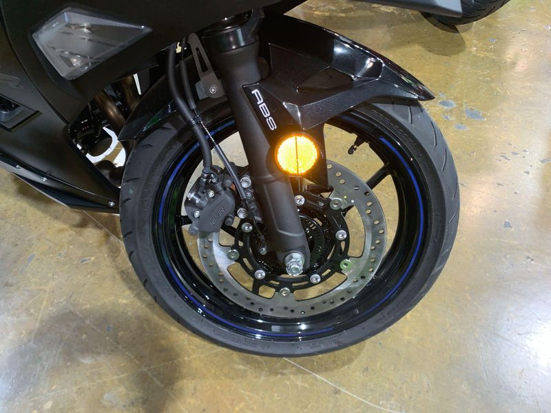 New 2025 Kawasaki NINJA 500 SE ABS Image 10