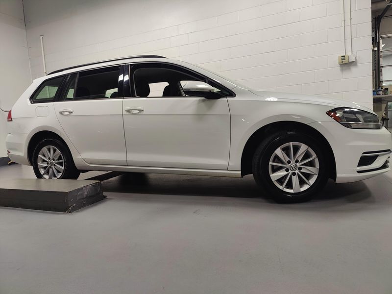 Used 2018 Volkswagen Golf SportWagen SImage 3