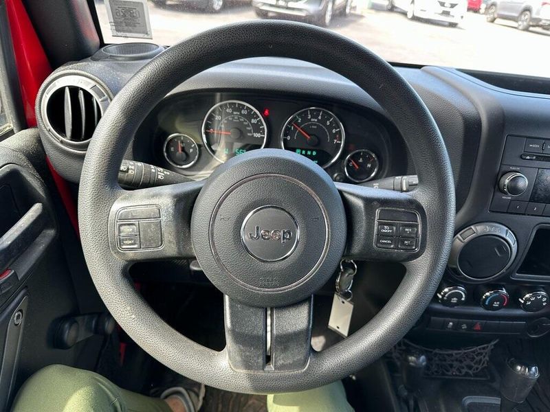 2017 Jeep Wrangler Unlimited SportImage 2
