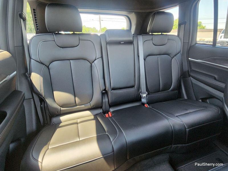 New 2025 Jeep Grand Cherokee Limited 4x4