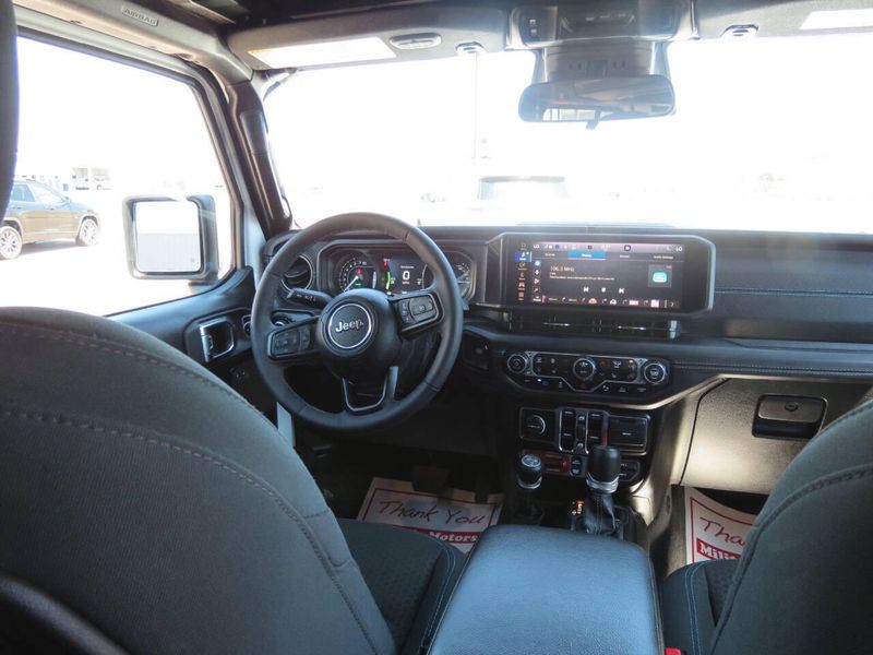 Used 2025 Jeep Wrangler 4xE Rubicon 4x4 4dr SUVImage 14