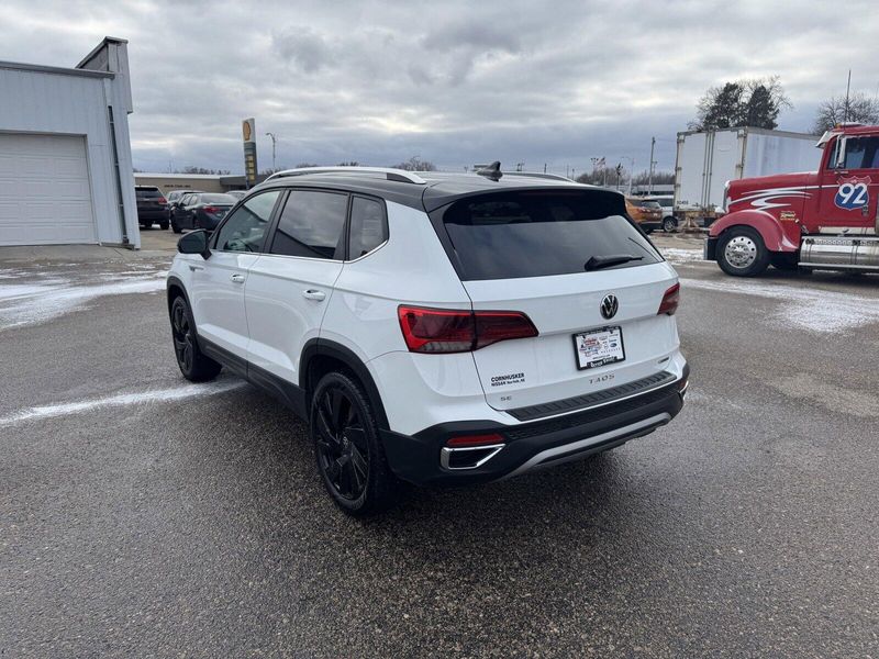 2024 Volkswagen Taos SEImage 5