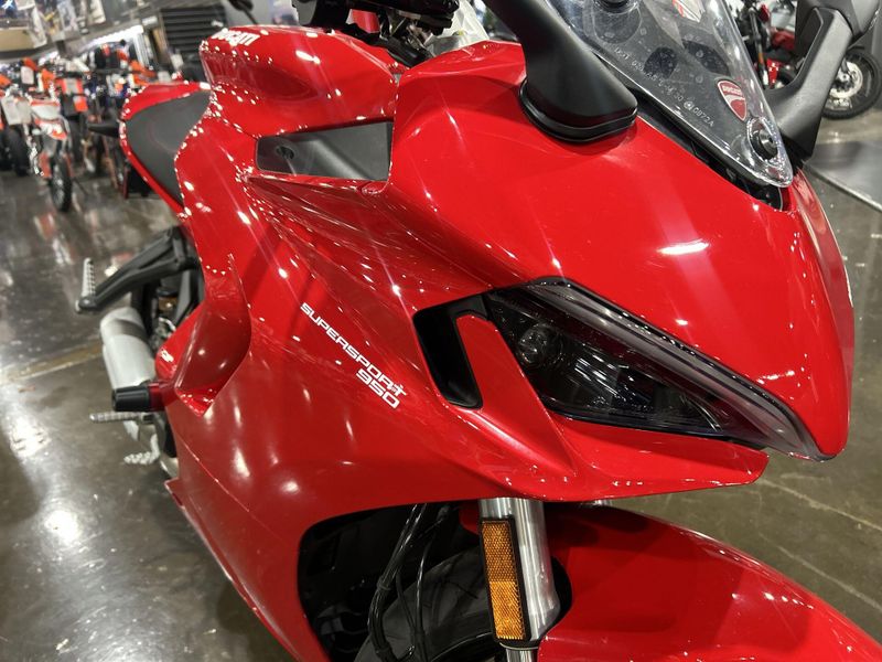 Used 2024 Ducati SUPERSPORT 950 Image 25