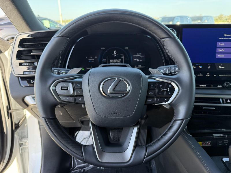 Used 2025 Lexus RX 350h PremiumImage 23