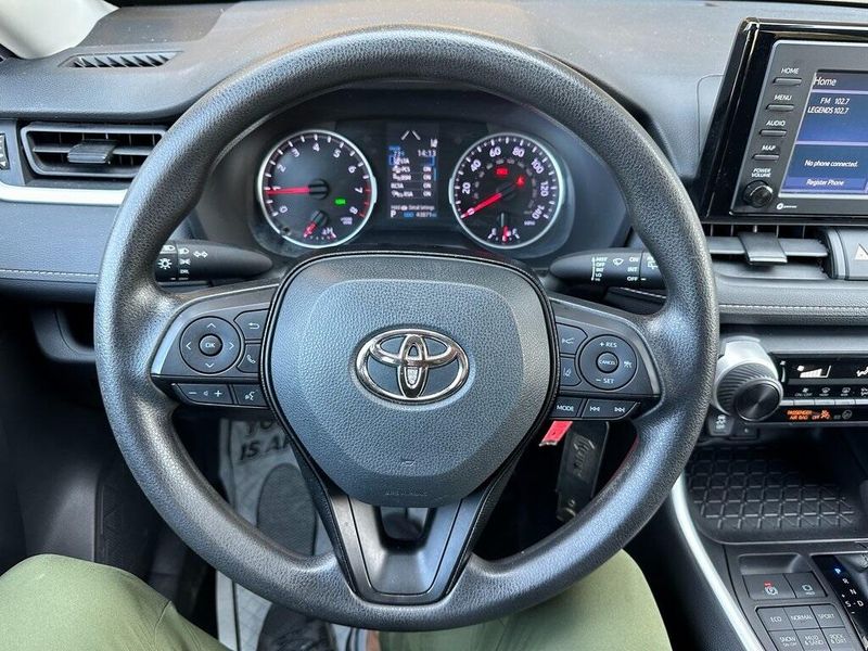 2021 Toyota RAV4 LEImage 2